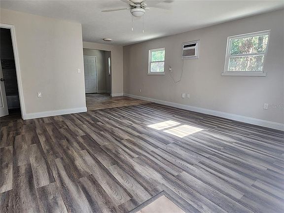 3rd image of 8150 SW 80th Trl
