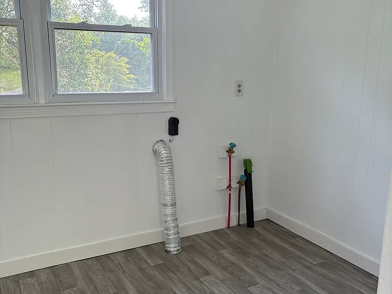 138 Duff Dr — Photo 21
