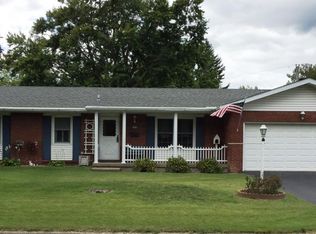 1955 N Dennis Ave, Decatur, IL 62526