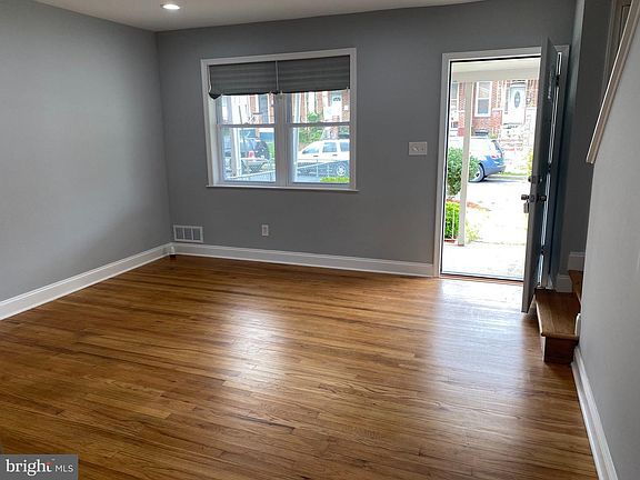 2nd image of 2907 Grantley Ave