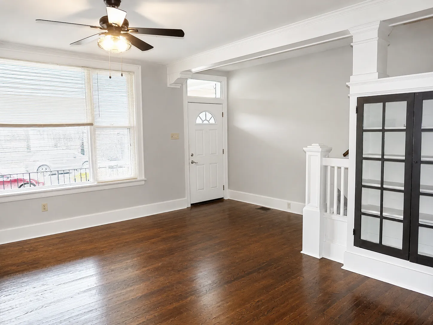 325 N Murtland St — Photo 3