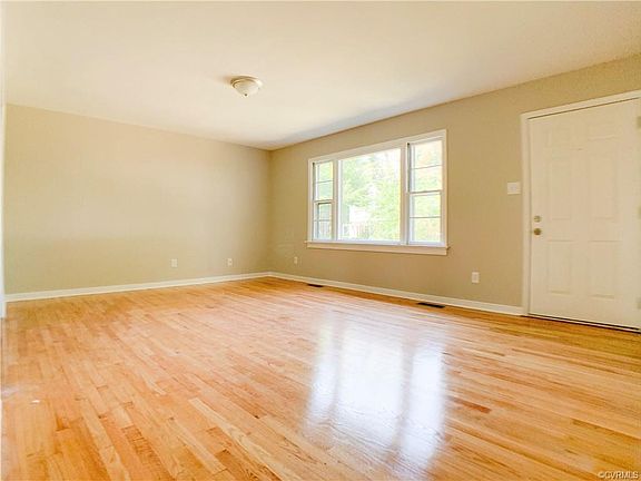 5th image of 3409 Delaware Ave