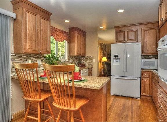 5th image of 807 Haverhill Dr