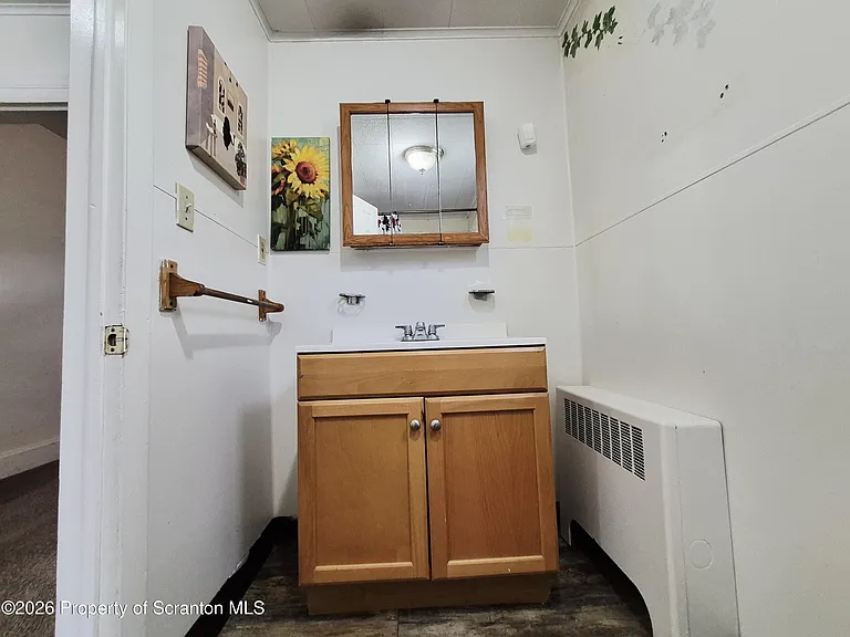 68 Green Pl #1 — Photo 8