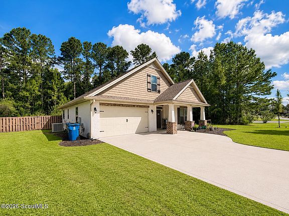 2nd image of 172 Sweetwater Blvd