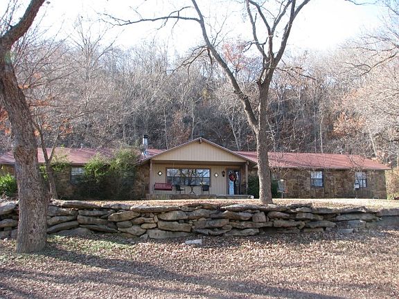 2nd image of 17370 Redbud Dr
