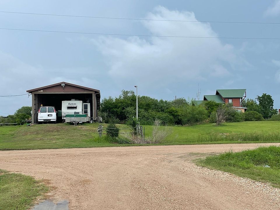 1st image of 318 Porpoise Dr
