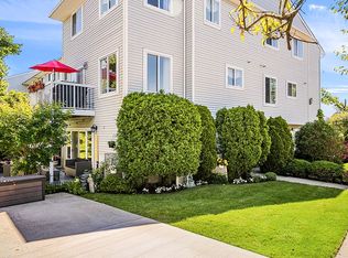 645 Johnston Ter, Staten Island, NY 10309