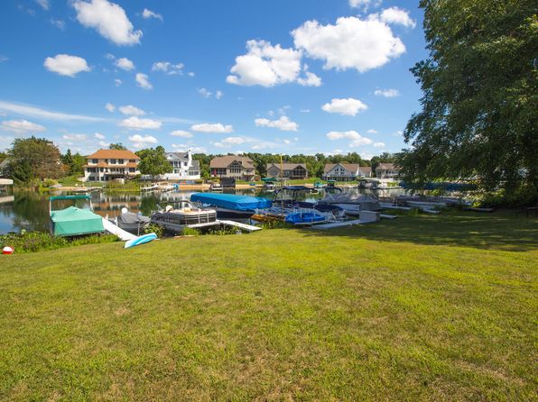 21373 Sail Bay Dr, Cassopolis, MI 49031