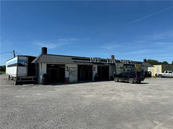 2161 W Choctaw St #30-17-22, Tahlequah, OK 74464