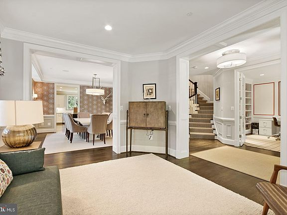 5th image of 8311 Thoreau Dr