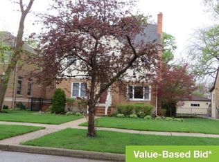 210 N Lincoln Ave, Park Ridge, IL 60068