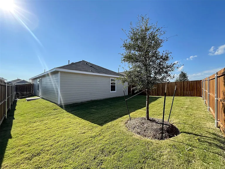 7413 Jackrabbit Ave — Photo 3
