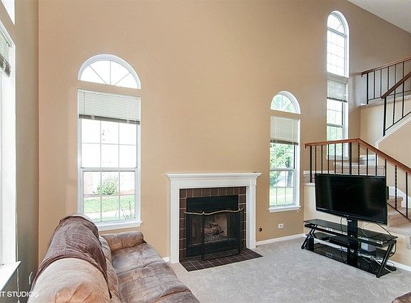 5th image of 1460 Golfview Dr