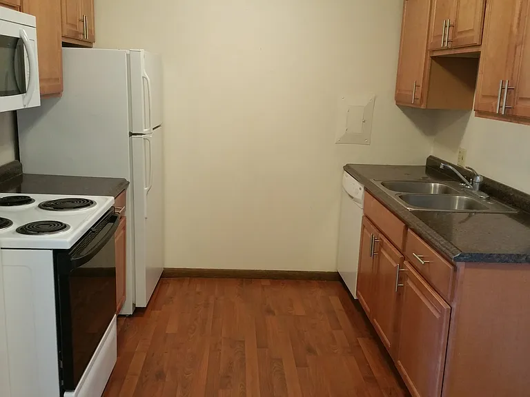 1711 Northway Dr #6 — Photo 3