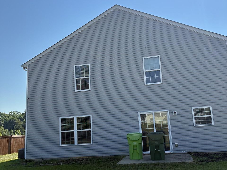1st image of 233 Alexander Pointe Dr #1