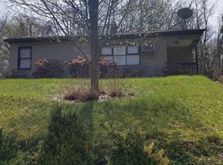 307 Foster Rd, North Versailles, PA 15137