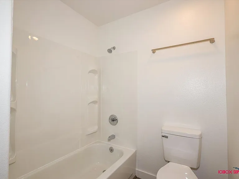 951 S Hobson'S Choice Ln — Photo 19