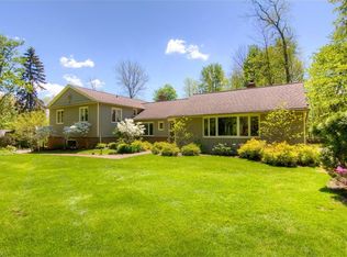 27976 Belgrave Rd, Cleveland, OH 44124