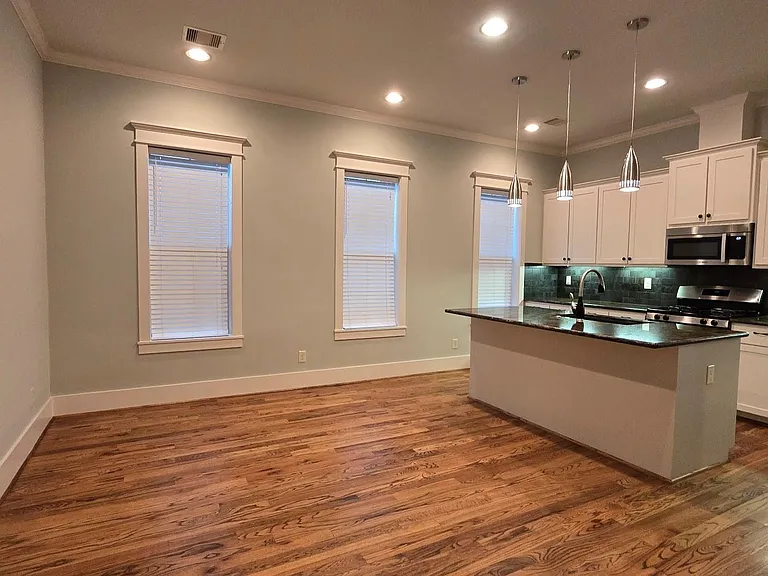 4109 Allen St — Photo 13