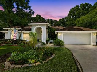 1661 Woodridge Ct, Lutz, FL 33559
