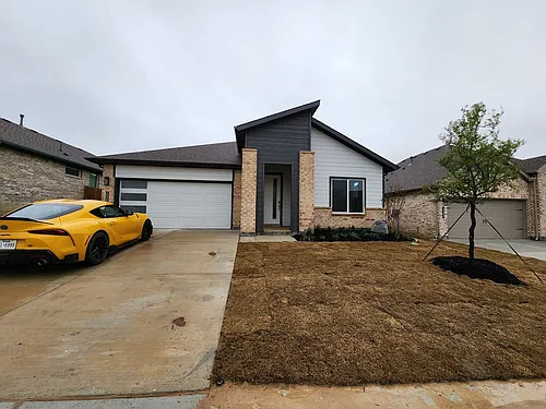 2301 Blackcap St Photo 1