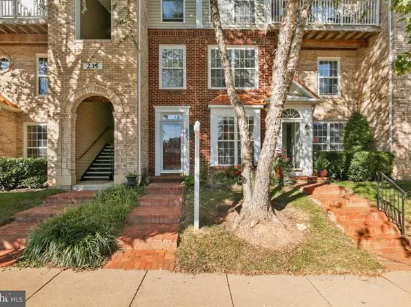 233 Jay Dr #93, Rockville, MD 20850