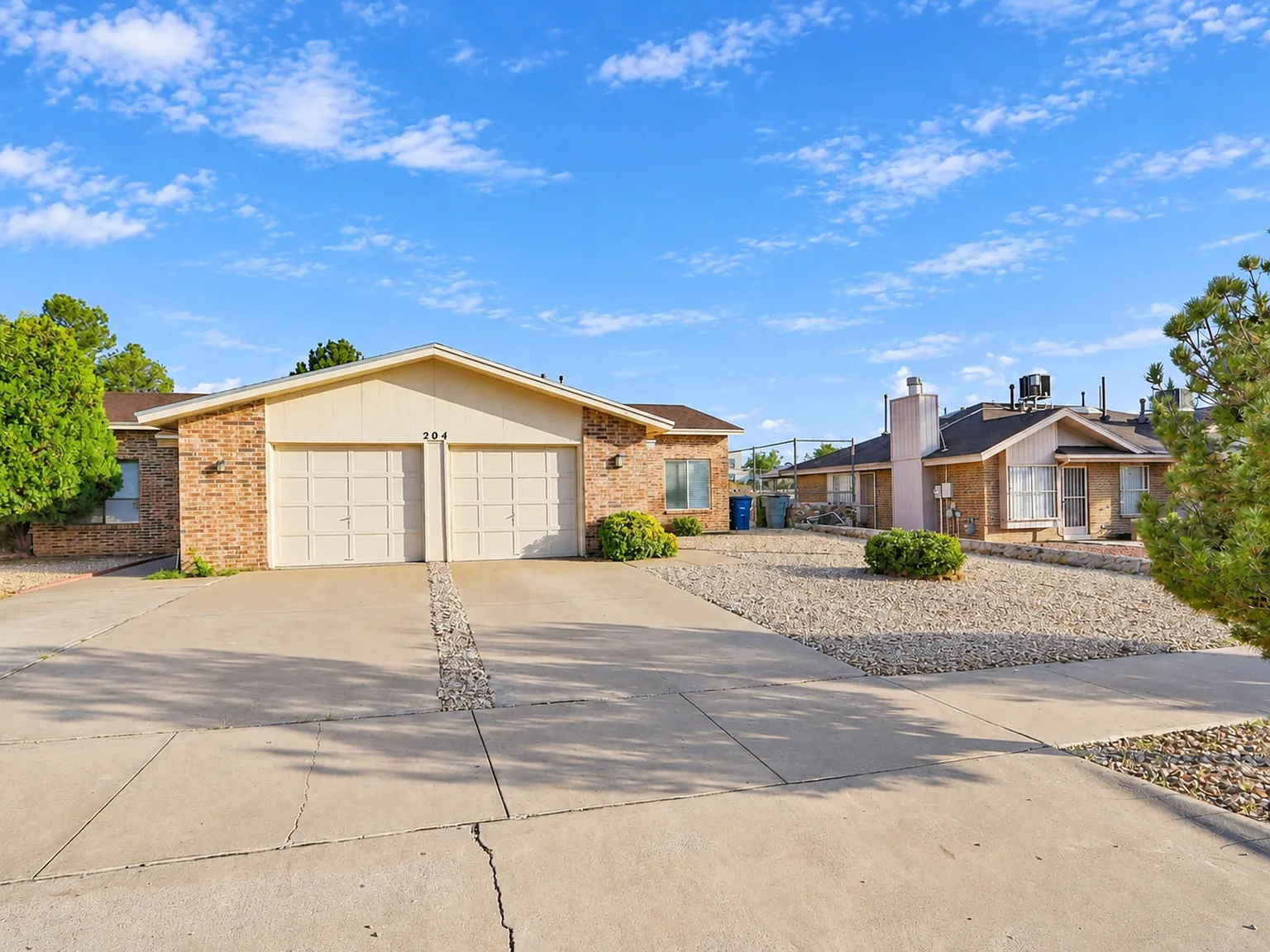 204 Cutlass Dr — Photo 3