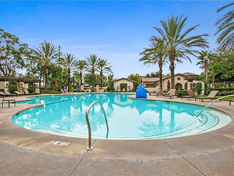 3468 Villa Dr — Photo 3