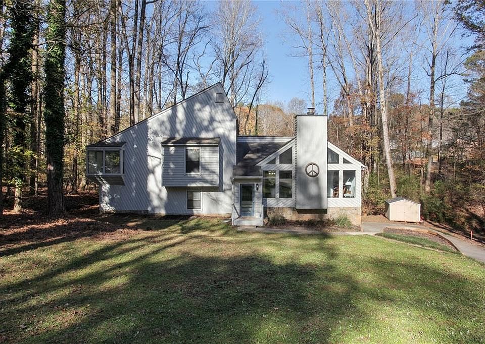 1st image of 1463 Sumter Dr SW