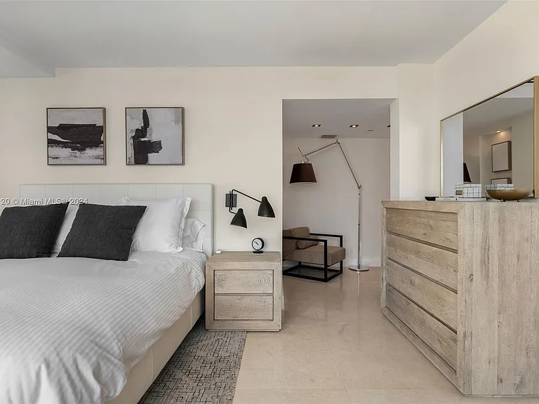 101 Ocean Dr #907 — Photo 14