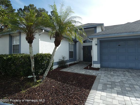 2nd image of 10416 Countrywood Ln