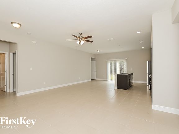 3rd image of 222 Big Sioux Dr