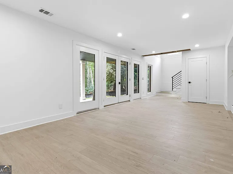 3196 Towerview Dr NE — Photo 21