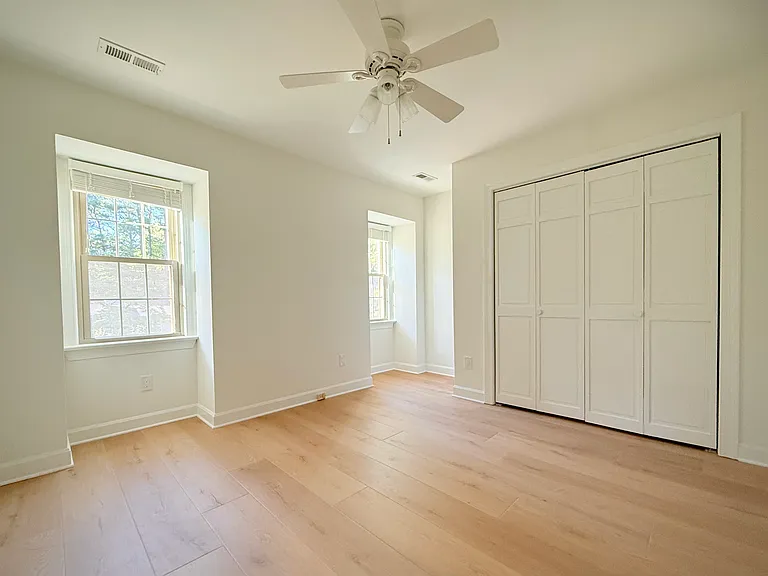 305 Melanie Ln — Photo 28