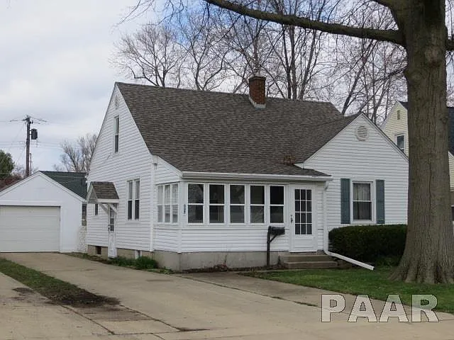 537 S Mathis Ave photo 1