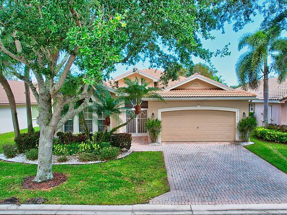 3rd image of 11196 Mandalay Way