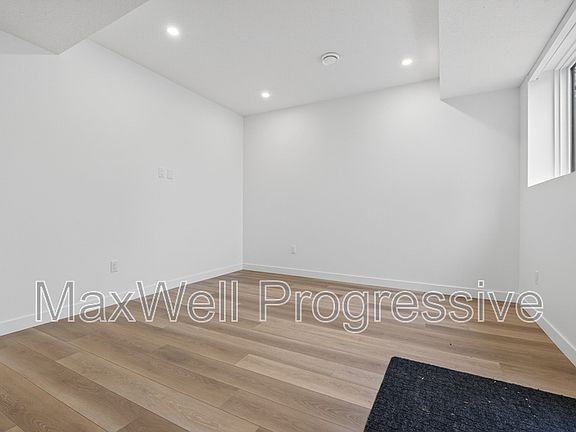 4th image of 10425 70th Ave NW Basement 2