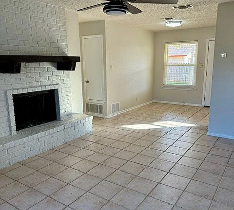 5th image of 9422 Valley Dale St