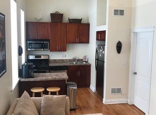 2000 S Throop St APT 1R, Chicago, IL 60608