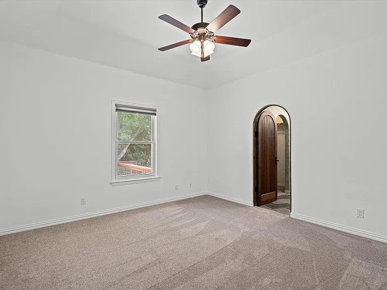 37 Pillow Rd — Photo 9