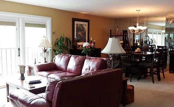 5th image of 4340 Lakeshore Ln Unit 204