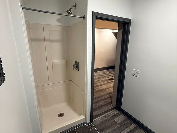 3rd image of 11 Hallenbeck Ave #2