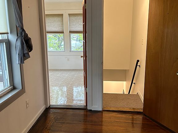 3rd image of 78 Mountainview Ave #3