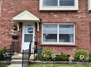 37229 Charter Oaks Blvd, Clinton Township, MI 48036