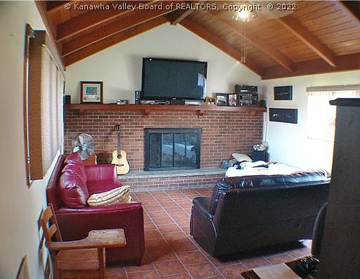 5th image of 2124 Highland Ave