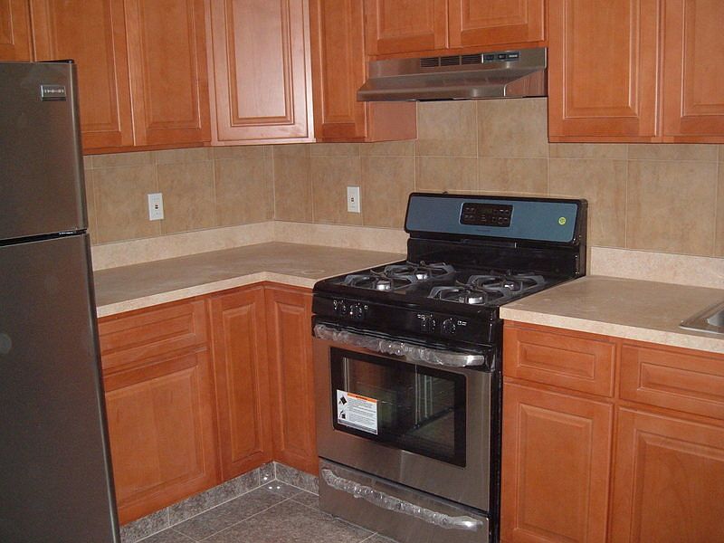 1st image of 1602 E 43rd St APT A1