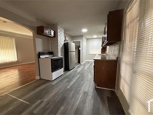 3 bed, $1,950 — Photo 3