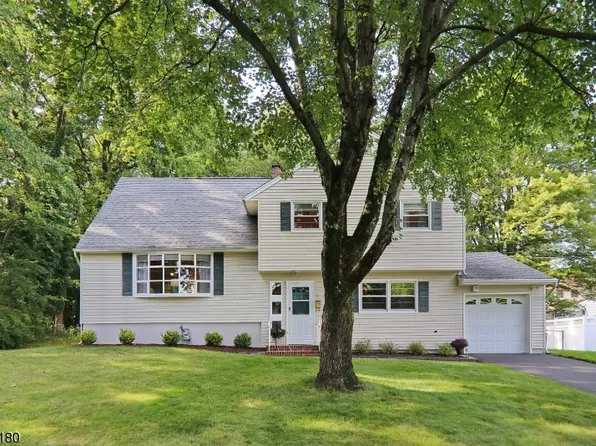 4 Virginia St, Cranford Twp., NJ 07016