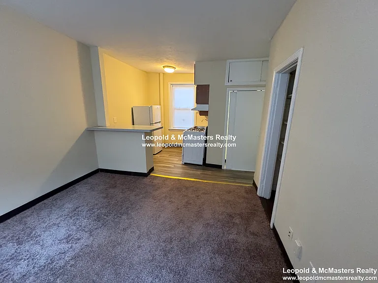 Kelton Street Apartments — Photo 29